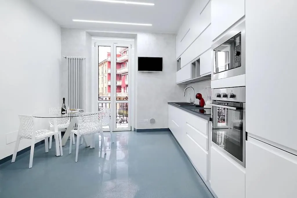 Suite Milano-Hosted By Sweetstay Milano